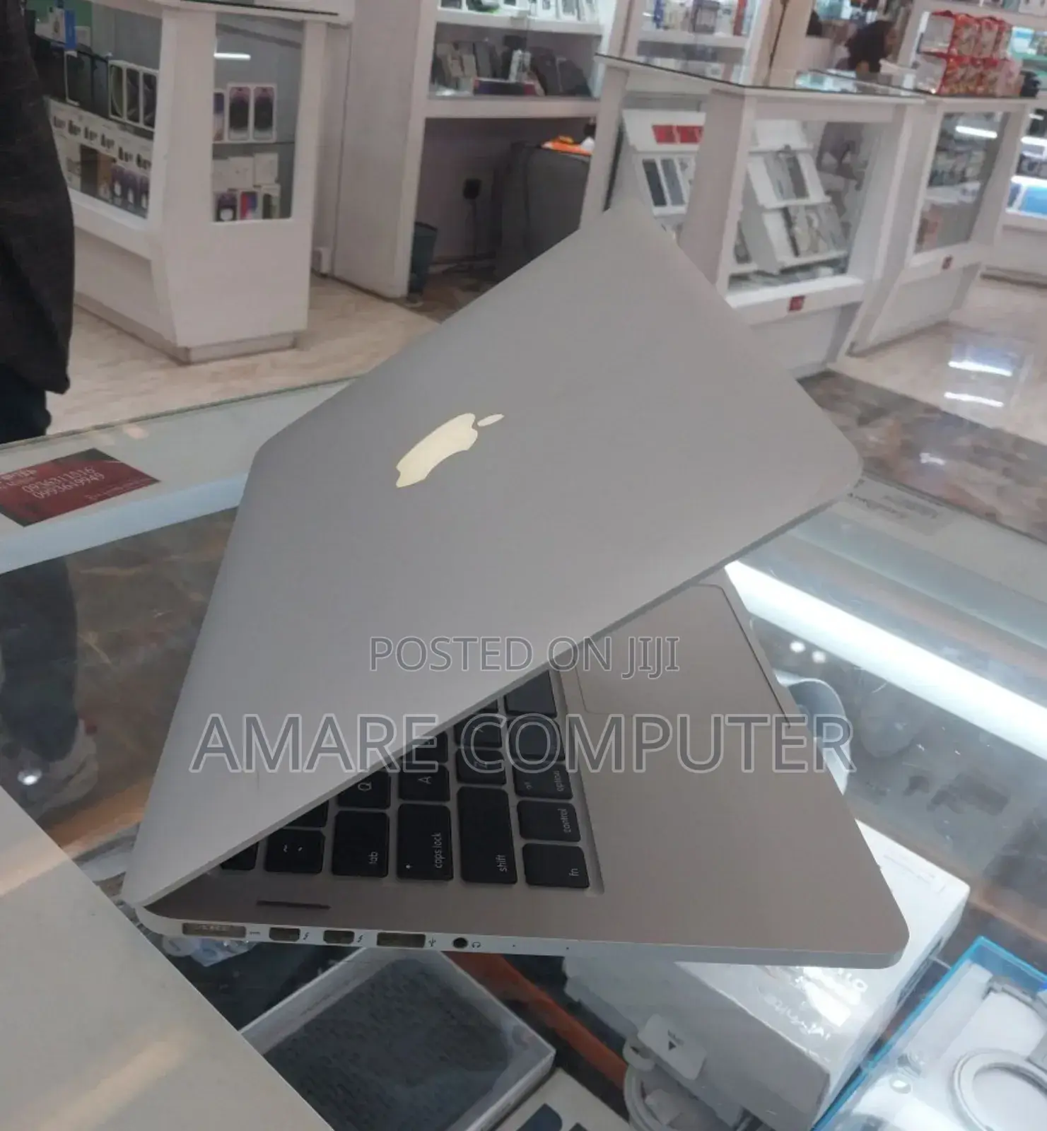 New Laptop Apple MacBook Pro 2015 16GB Intel Core I5 SSD 512GB