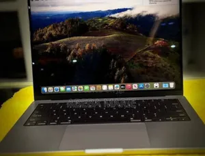 New Apple MacBook Pro 2023 M3 14-Inch 8GB Apple M3 Pro SSD 512GB