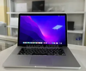 New Laptop Apple MacBook Pro 2015 16GB Intel Core I7 SSD 256GB