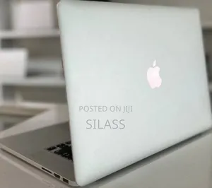 New Laptop Apple MacBook Pro 2015 16GB Intel Core I5 SSD 256GB