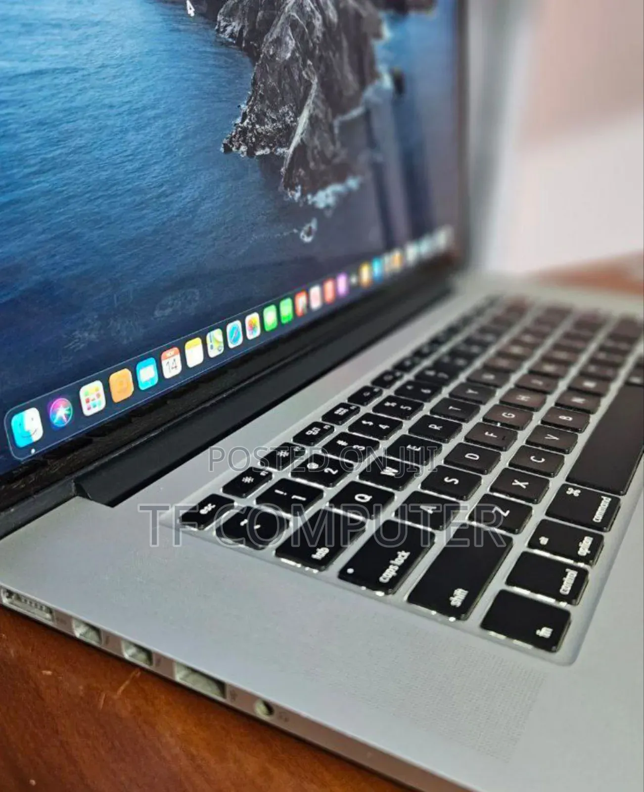 New Laptop Apple MacBook Pro 2014 16GB Intel Core I7 SSD 256GB