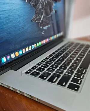 New Laptop Apple MacBook Pro 2014 16GB Intel Core I7 SSD 256GB