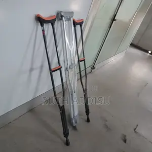 Crutches32crutches90crutches32crutches21crutches33crutches