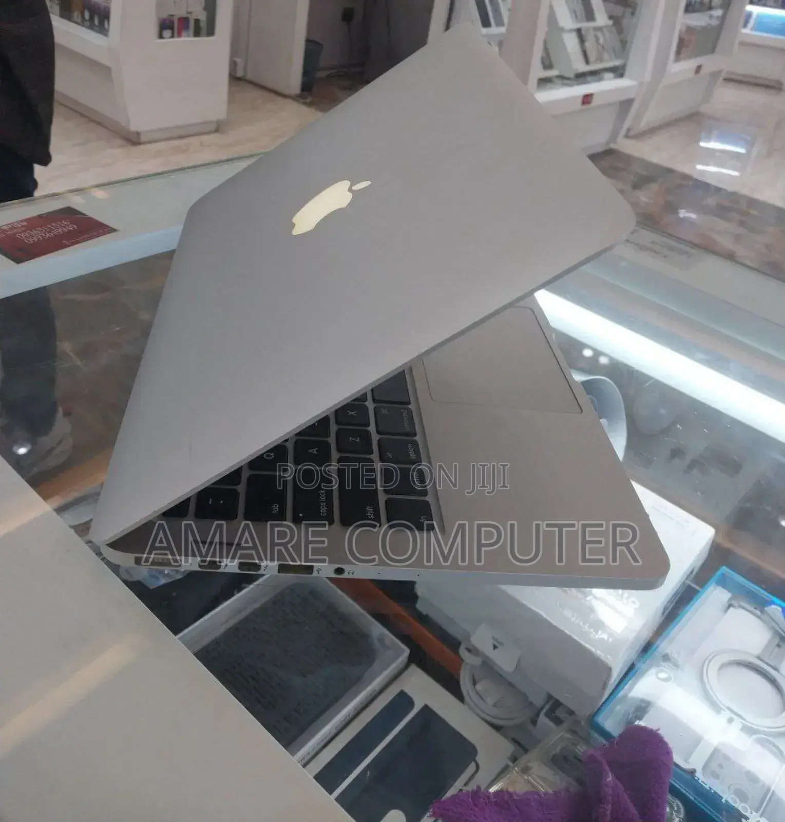 New Laptop Apple MacBook Pro 2015 16GB Intel Core I5 SSD 512GB
