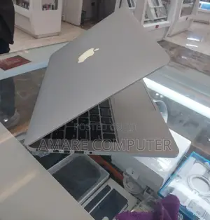 New Laptop Apple MacBook Pro 2015 16GB Intel Core I5 SSD 512GB