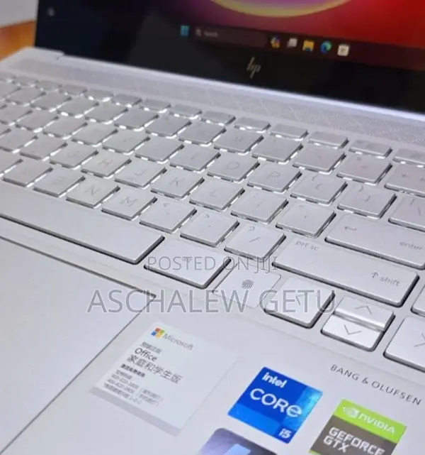 New Laptop HP Envy X360 16GB Intel Core I5 SSD 512GB