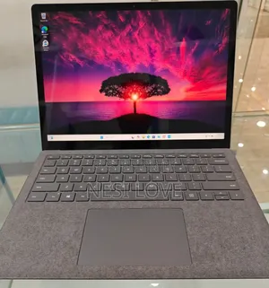 New Laptop Microsoft Surface 16GB Intel Core I7 SSD 512GB