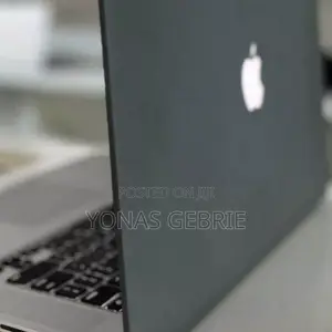 New Laptop Apple MacBook 2015 16GB Intel Core I7 SSD 256GB