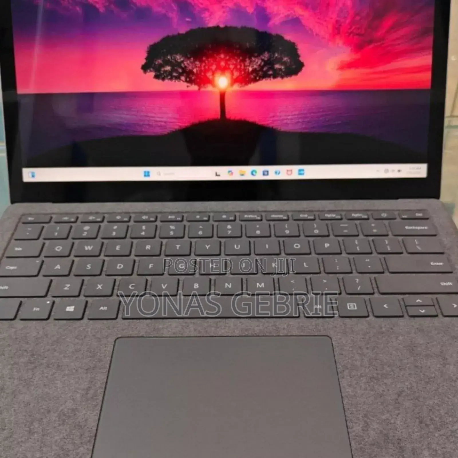 New Laptop Microsoft Surface 16GB Intel Core i7 SSD 512GB