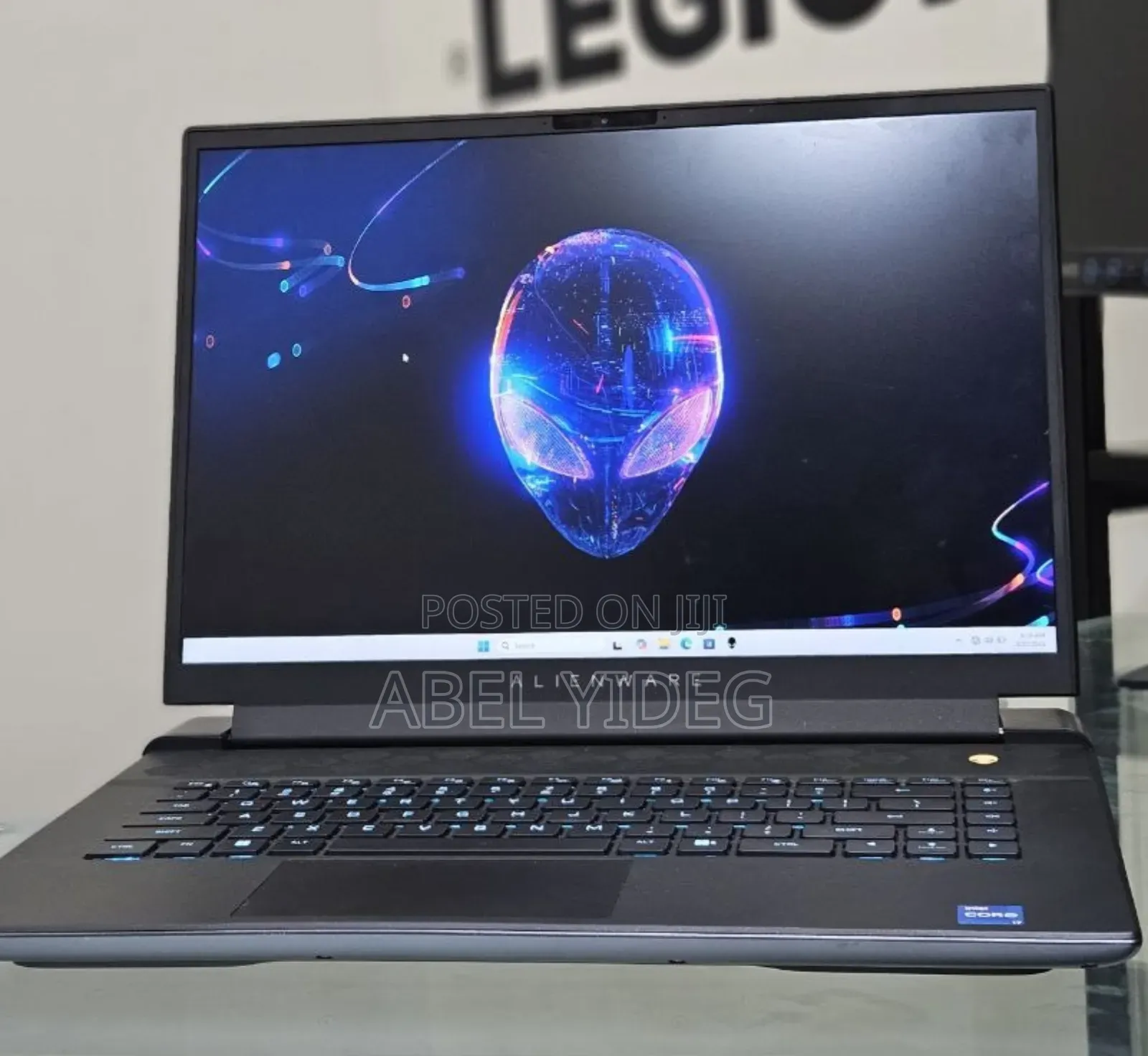 New Laptop Alienware M17x R2 16GB Intel Core I7 SSD 1T