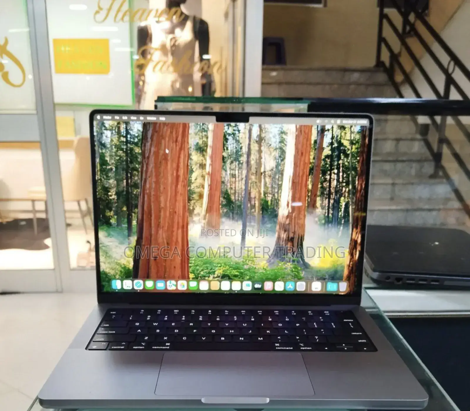 New Laptop Apple MacBook Pro 2021 M1 16GB Apple M1 SSD 1T