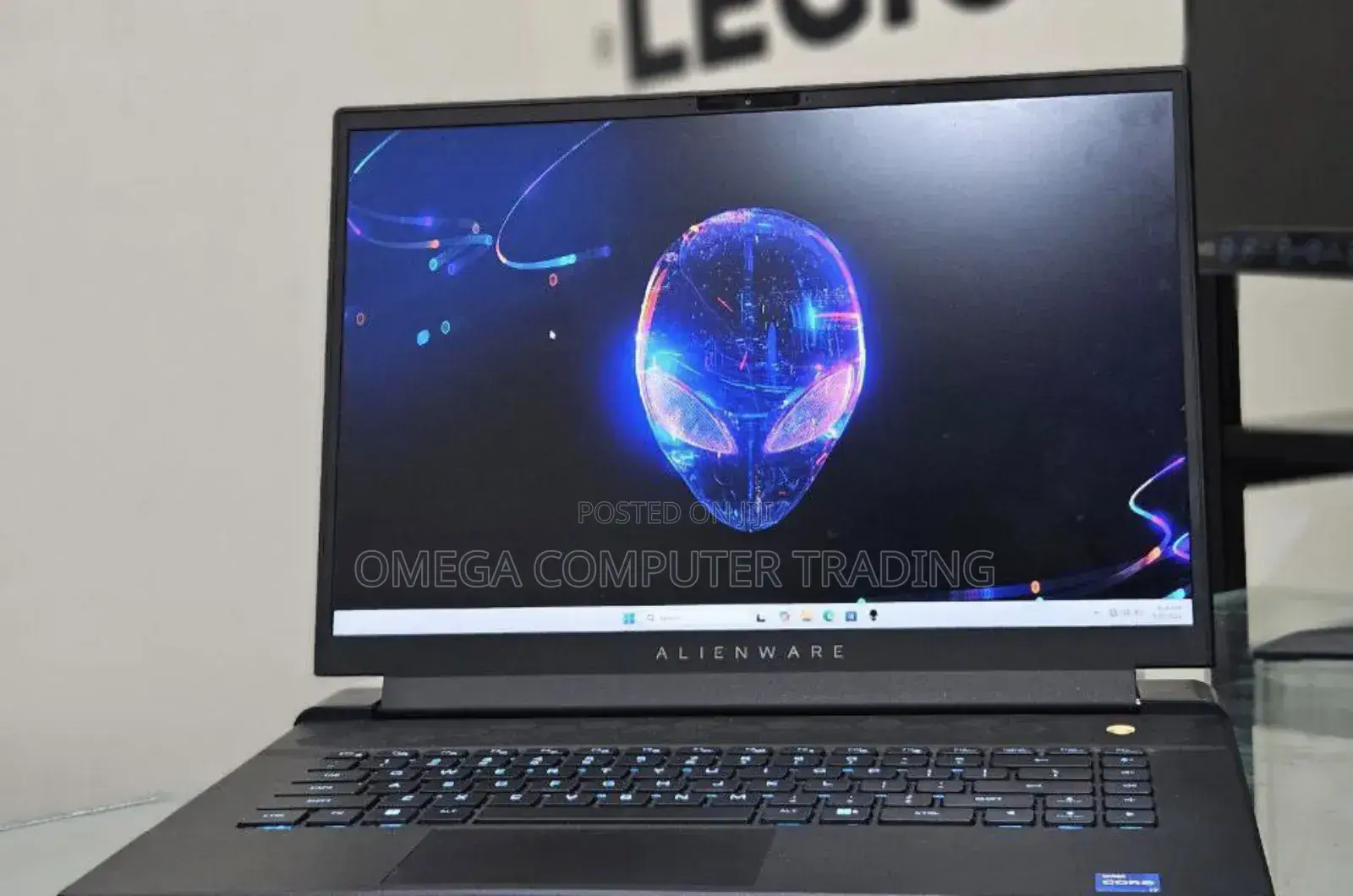 New Laptop Alienware M15 r3 16GB AMD Ryzen 7 SSD 1T
