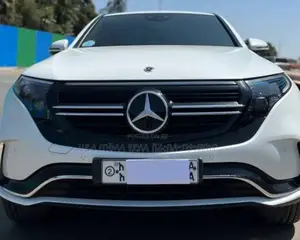 New Mercedes-Benz EQC EQC400 4MATIC 2023 White