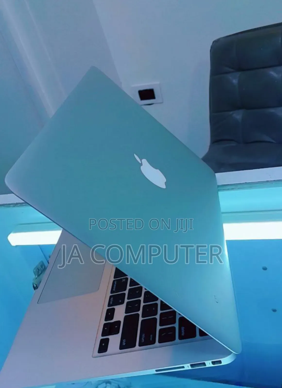 New Laptop Apple MacBook Air 2014 8GB Intel Core I5 SSD 128GB