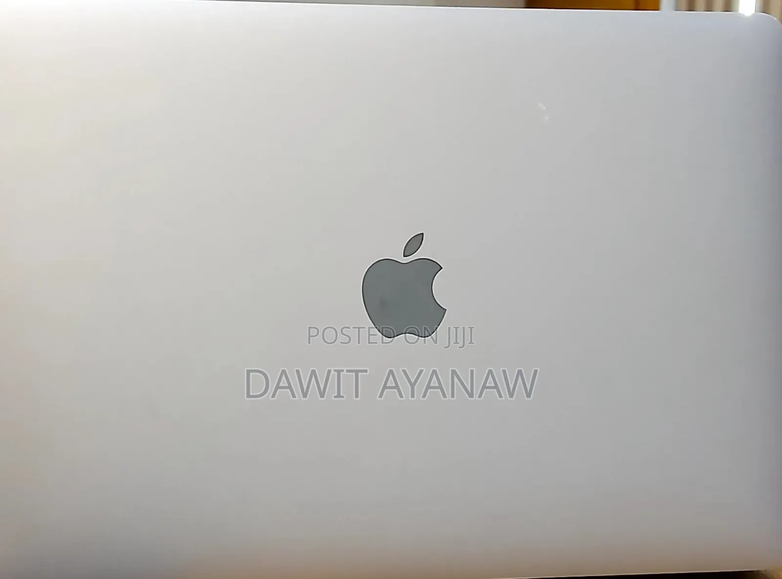 New Laptop Apple MacBook Pro 2022 M2 8GB Apple M2 SSD 256GB