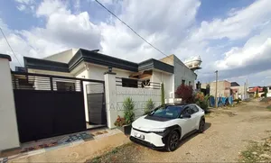 Furnished 3bdrm Villa in Summit አካባቢ Vila +ጫር, Bole for sale