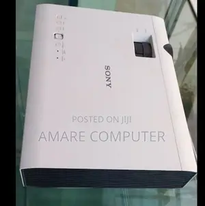 Brand New Sony Projector Model Name VPL-Dx100 Hardw