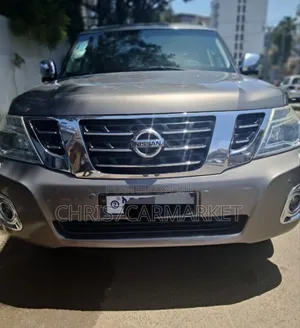 Nissan Patrol 2017 Gold