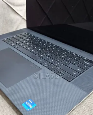 New Laptop Dell XPS 15 32GB Intel Core I7 SSD 1T