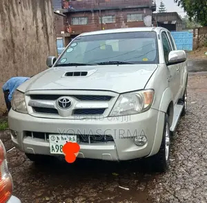 Toyota Hilux 2008 Silver