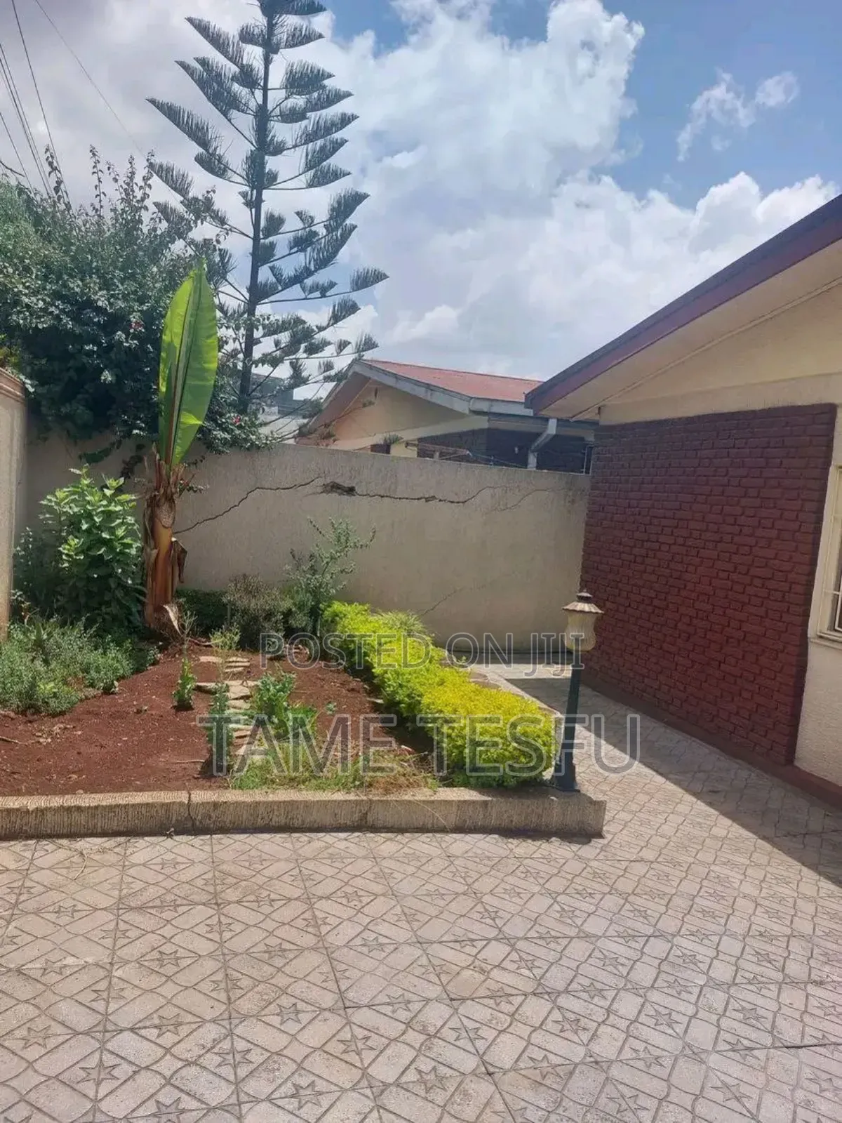 4bdrm Villa in Hayat, Bole for sale