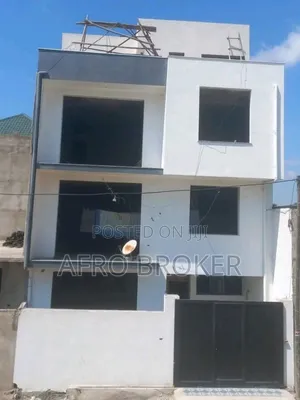 6bdrm House in Woreda 02, Akaky Kaliti for sale