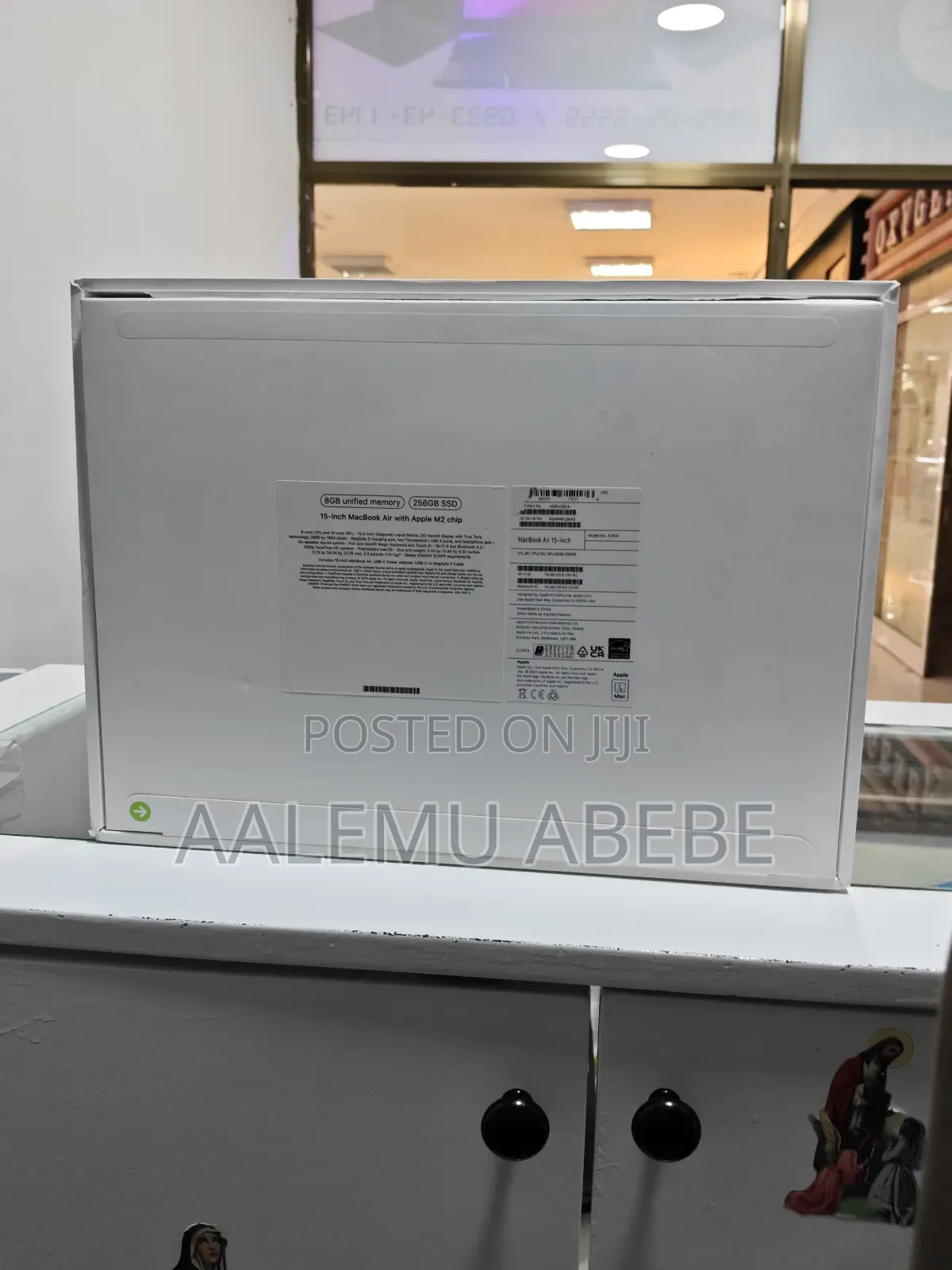New Laptop Apple MacBook Air 2022 M2 8GB Apple M2 SSD 256GB