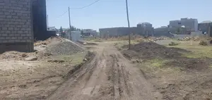 140 ካሬ ዩኒሳ አደባባይ ኦሮሚያ ባንክ ጀርባ። ባቦ