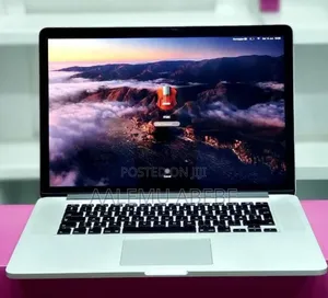 New Laptop Apple MacBook 2015 8GB Intel Core I7 SSD 256GB