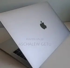 New Laptop Apple MacBook Pro 2017 8GB Intel Core I5 SSD 128GB
