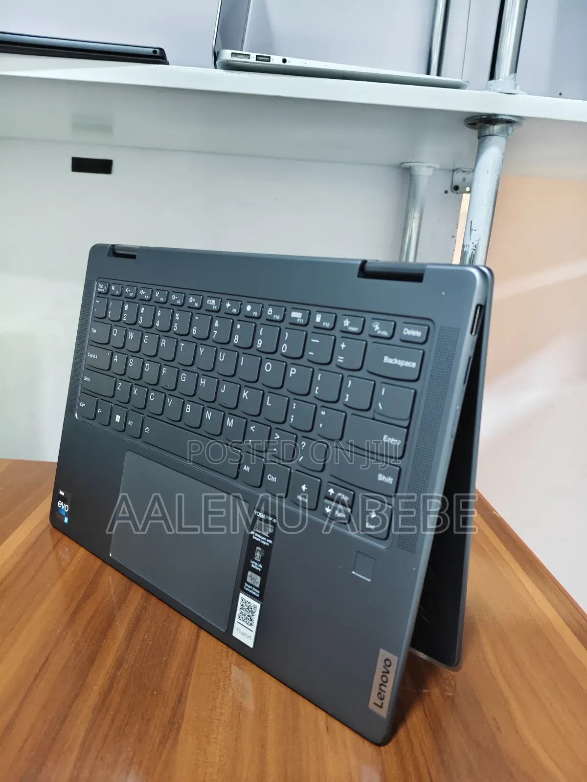New Laptop Lenovo Yoga 7i 8GB Intel Core i5 SSD 512GB