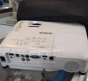 New Epson Projector Model Name: Eb-X31 Has : Bag Remote