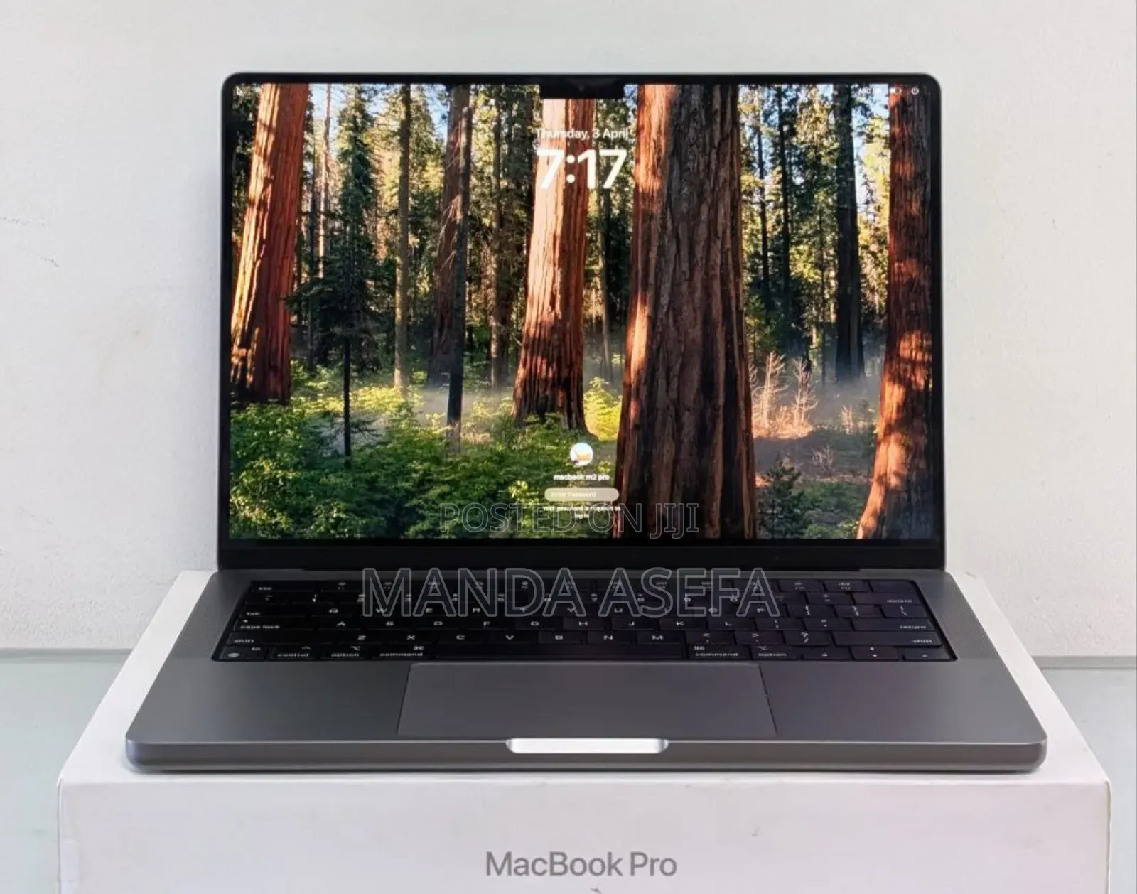 New Laptop Apple MacBook Pro 16GB Apple M2 SSD 512GB