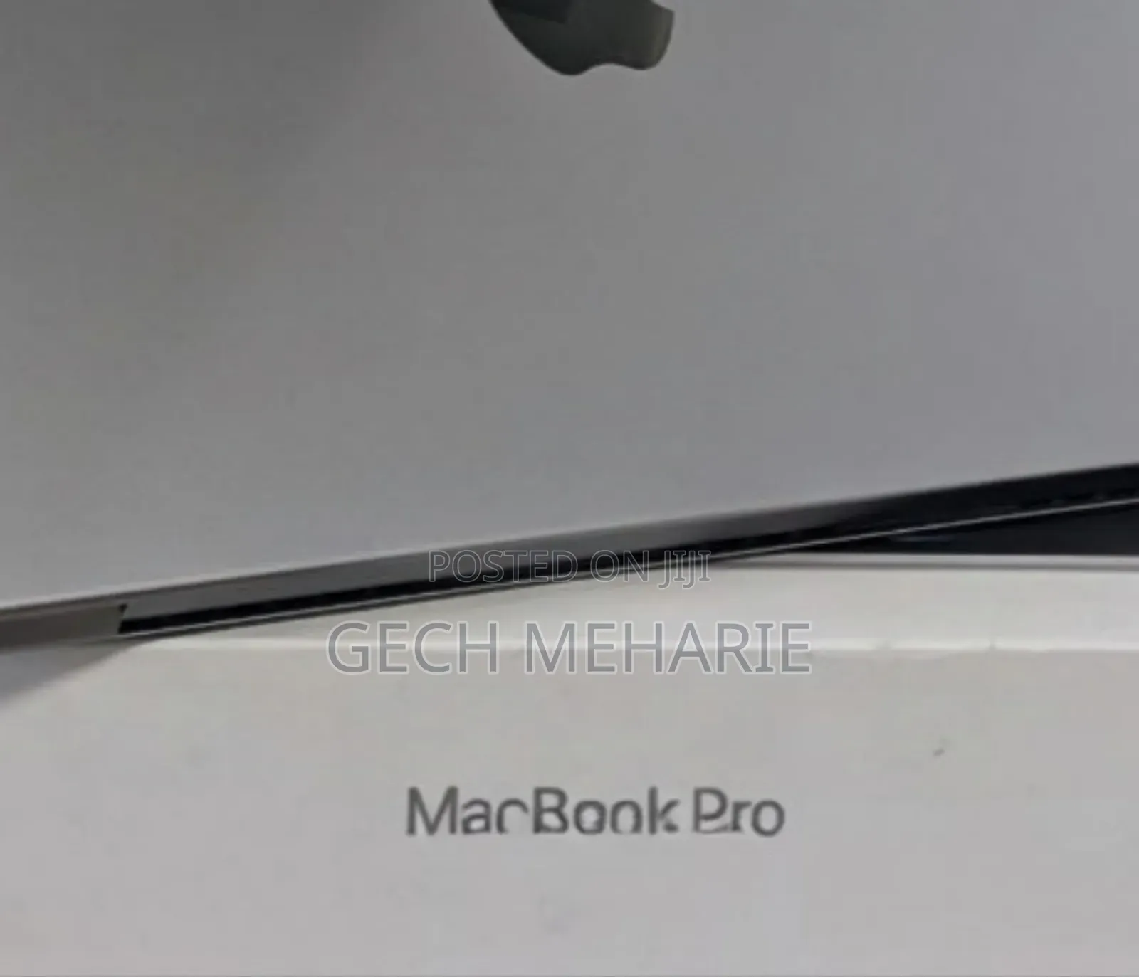New Laptop Apple MacBook Air 2024 M3 13-Inch 8GB Apple M3 SSD 256GB