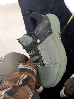 Colombia High Quality Smooth Water Proof Sneakers