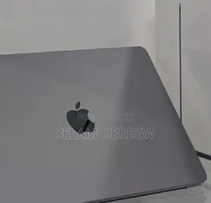 New Laptop Apple MacBook Air 2024 M3 13-Inch 16GB Apple M3 SSD 256GB