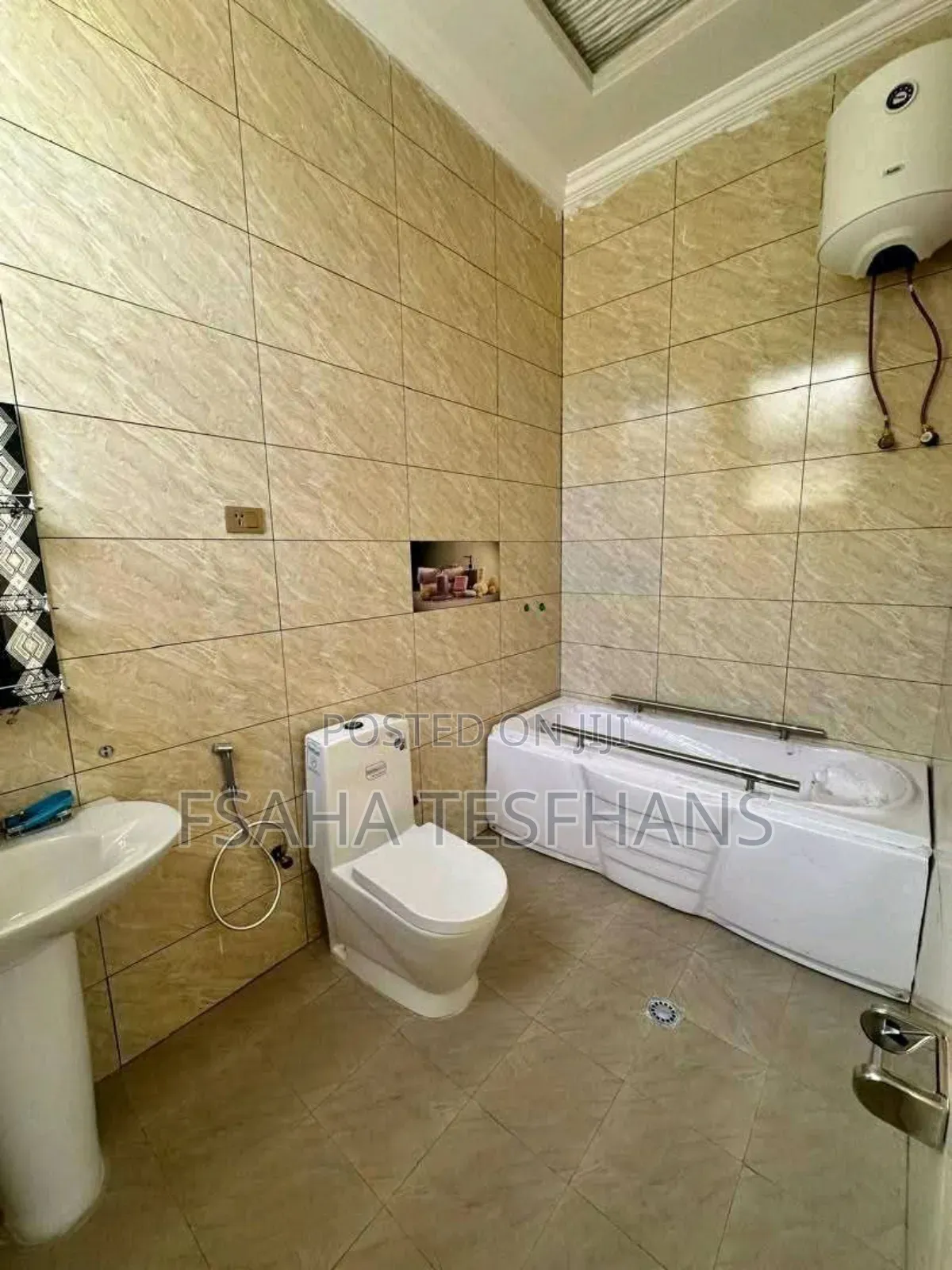 4bdrm Villa in Villa, Yeka for rent