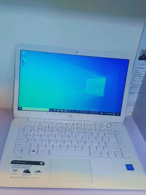 New Laptop HP Stream Notebook 4GB Intel Celeron SSD 60GB