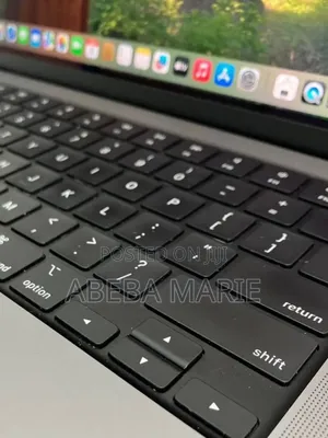 New Laptop Apple MacBook Pro M1 16GB Apple M1 Pro SSD 1T