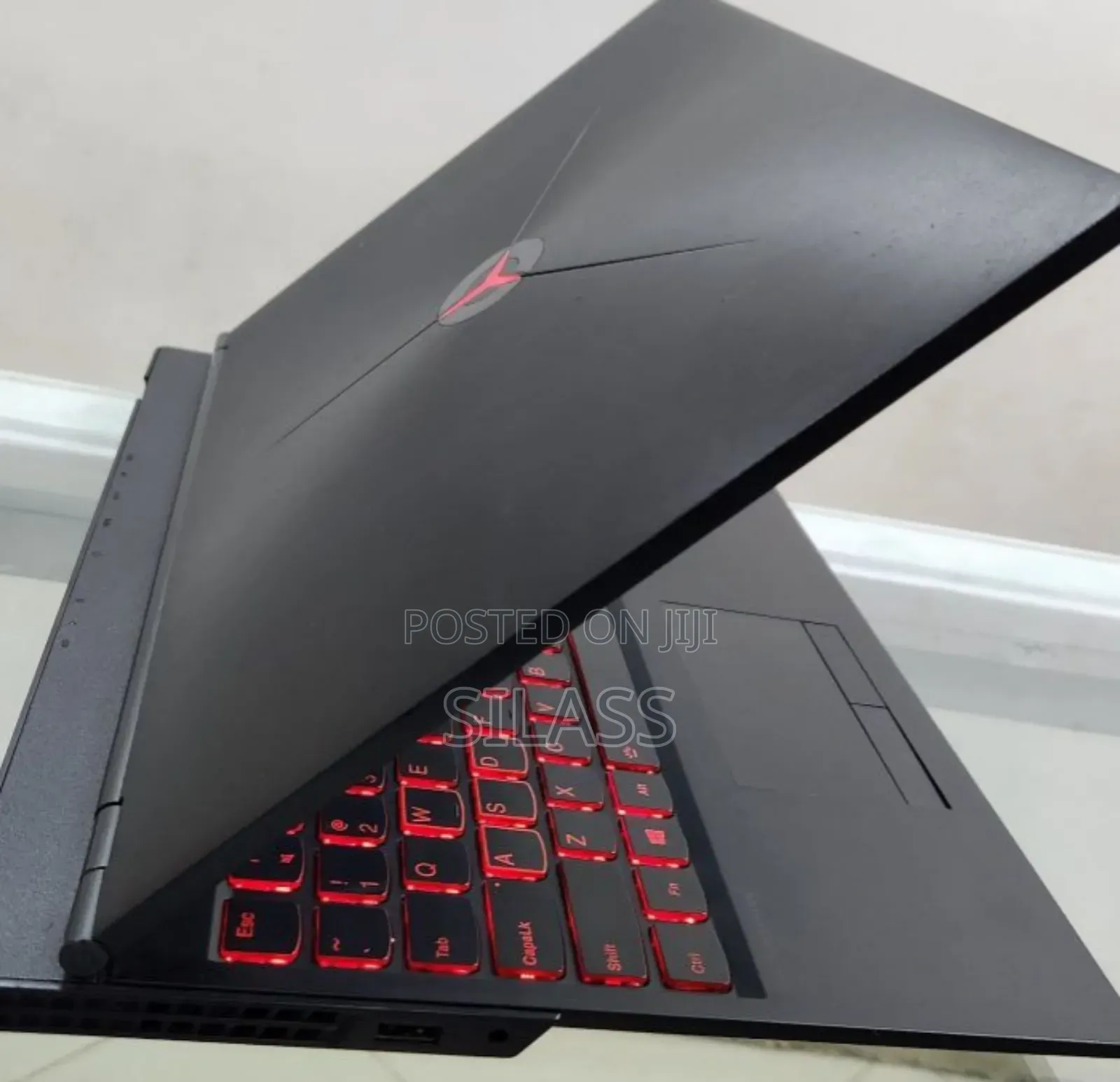 New Laptop Lenovo Legion Y520 8GB Intel Core I5 SSD 512GB