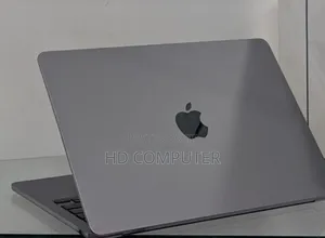 New Apple MacBook Air 2024 M3 13-Inch 16GB Apple M3 Max SSD 256GB