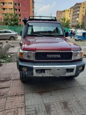Toyota Land Cruiser 2021 Purple
