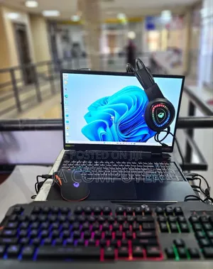 New Laptop Acer Predator Helios 300 16GB Intel Core I9 SSD 512GB