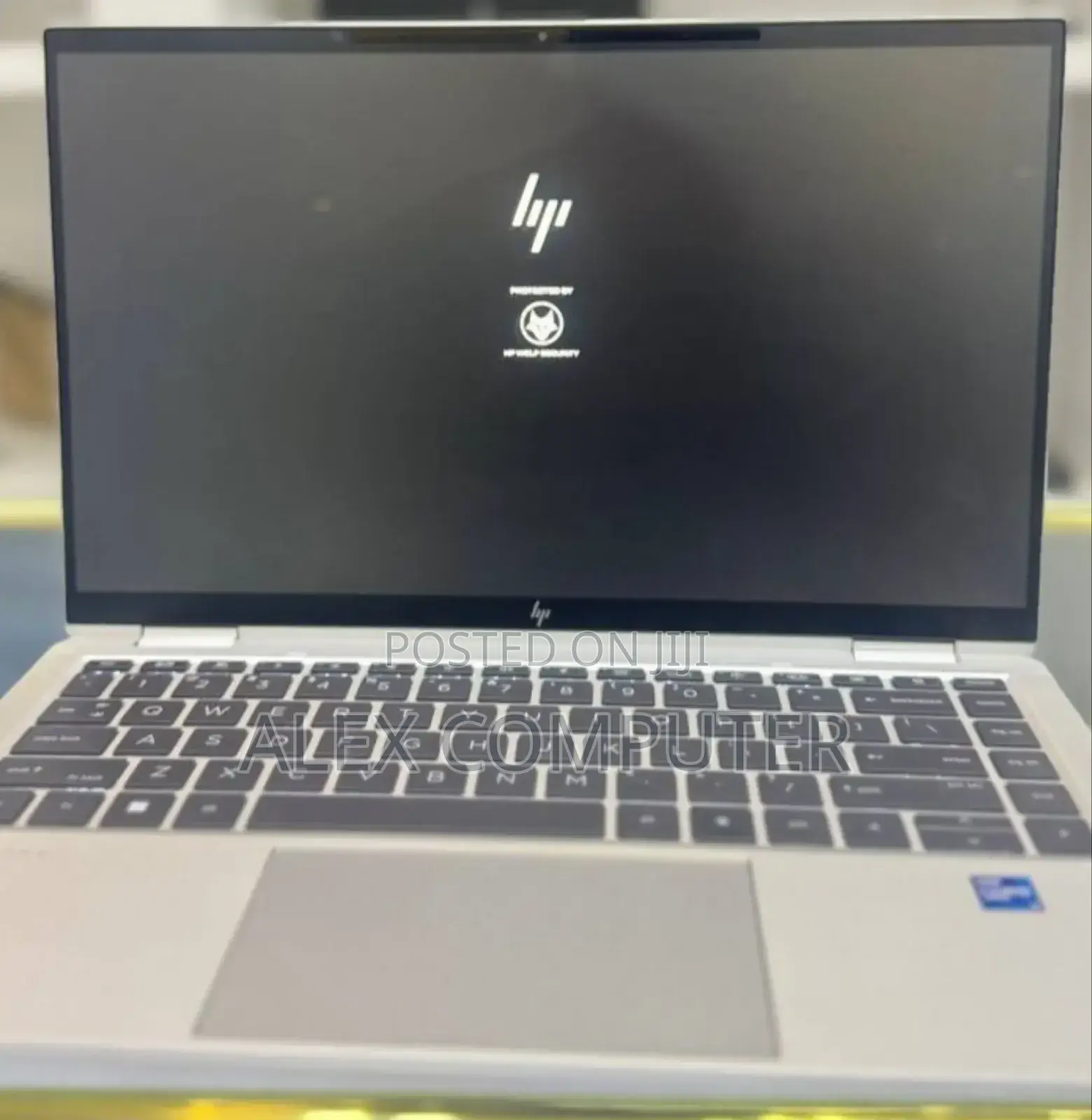 New Laptop HP EliteBook 1040 G8 16GB Intel Core I7 SSD 512GB