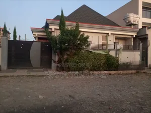5bdrm Villa in House For Rent, Yeka for rent