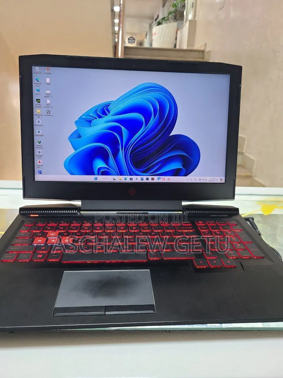 New Laptop HP Omen X 8GB Intel Core I5 HDD 128GB