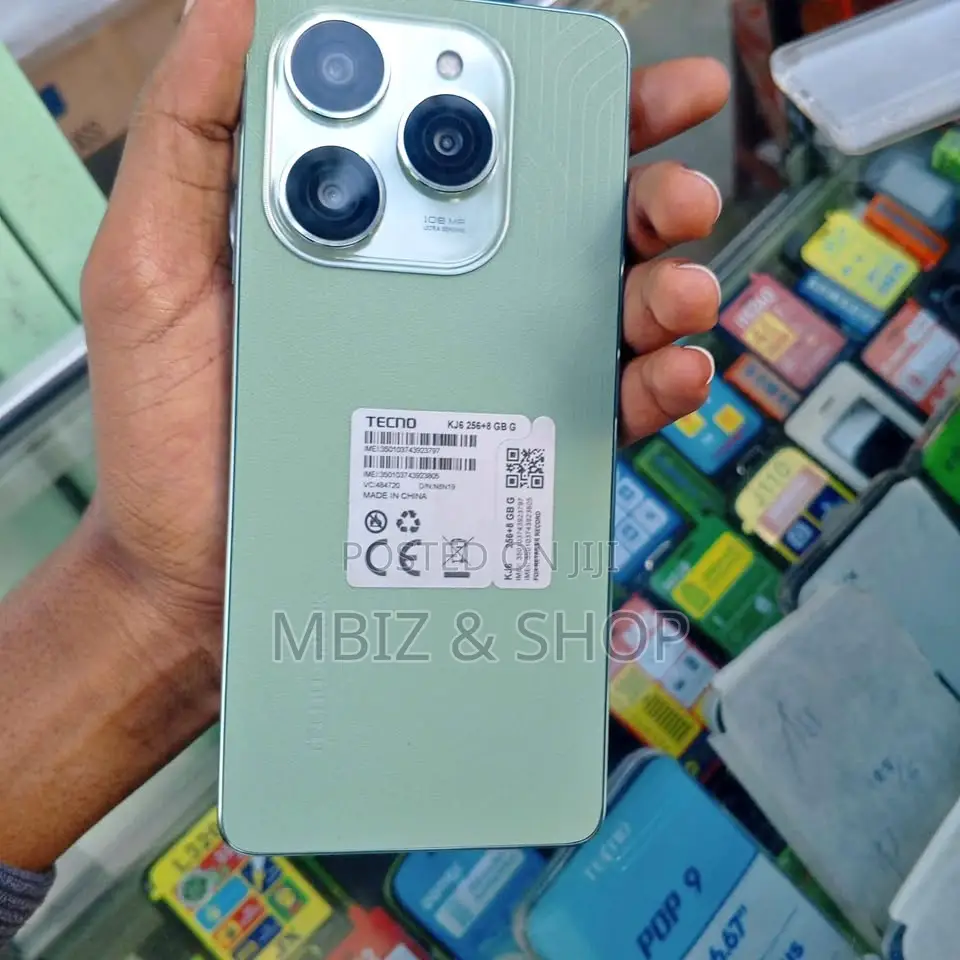 New Tecno Spark 20 256 GB