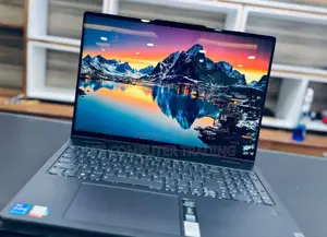 New Laptop Lenovo Yoga 7i 16GB Intel Core I7 SSD 512GB