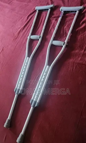 Crutches፩仍 Aluminumsuitable For: All Terrainsbrand: Better