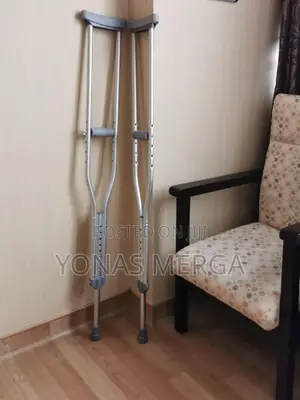 Forearm Crutches፯叁sections Can Be Adjusted Independently